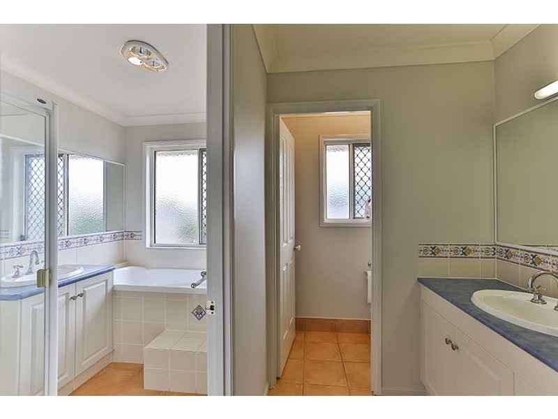 43 Belclaire Drive, Westbrook QLD 4350