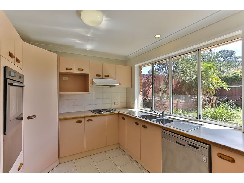 37 Seppelt Street, Wilsonton Heights QLD 4350