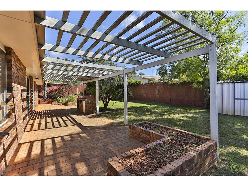 37 Seppelt Street, Wilsonton Heights QLD 4350