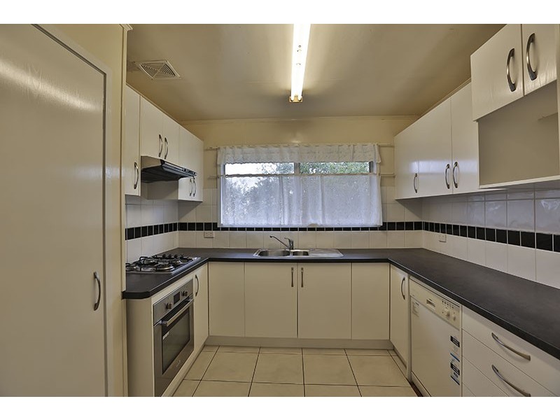 6 Dignan Street, Harristown QLD 4350