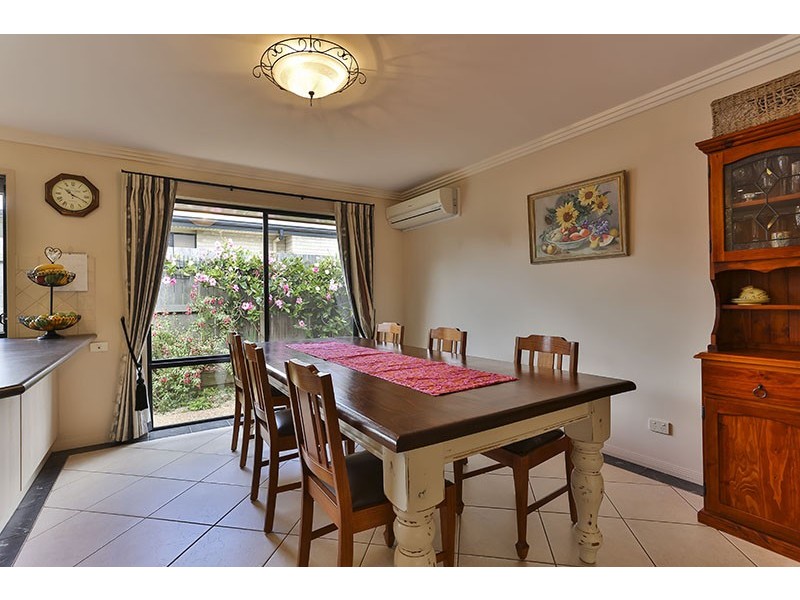 22 Hinchliffe Drive, Kearneys Spring QLD 4350