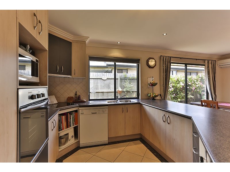 22 Hinchliffe Drive, Kearneys Spring QLD 4350