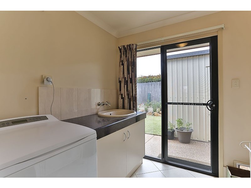 22 Hinchliffe Drive, Kearneys Spring QLD 4350