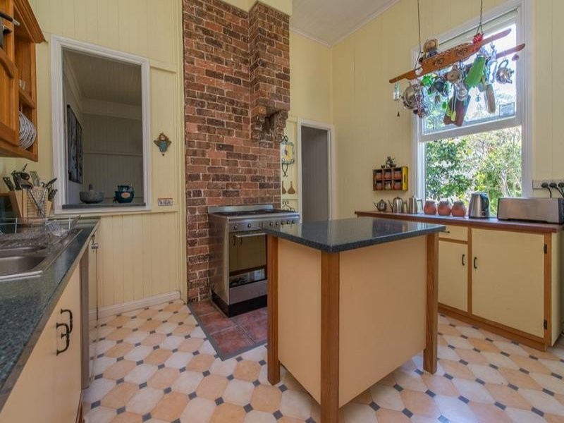 25 Phillip Street, East Toowoomba QLD 4350