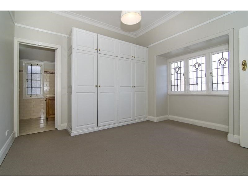 38 Lindsay Street, East Toowoomba QLD 4350