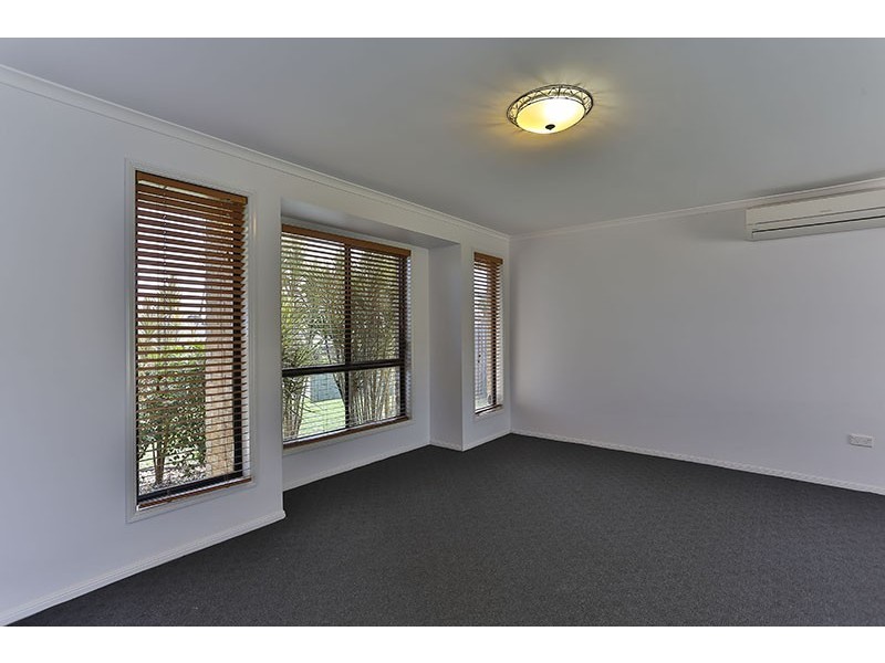 14 Shelton Crescent, Kearneys Spring QLD 4350