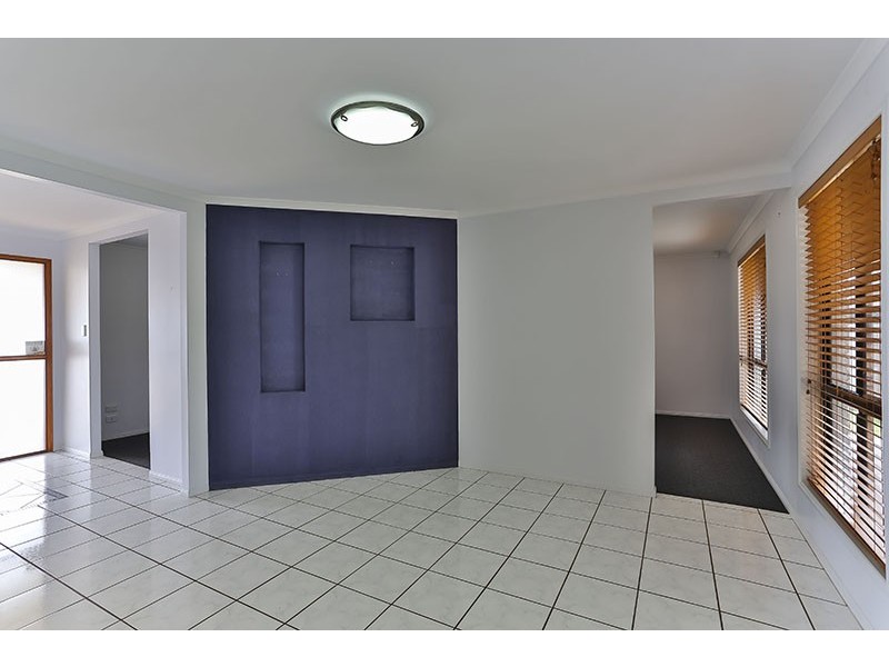 14 Shelton Crescent, Kearneys Spring QLD 4350