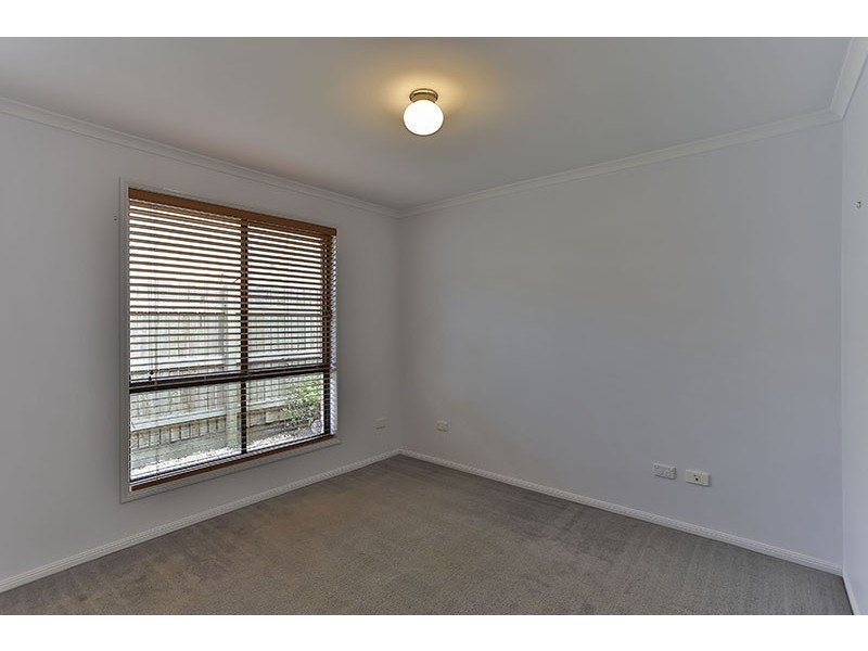 14 Shelton Crescent, Kearneys Spring QLD 4350