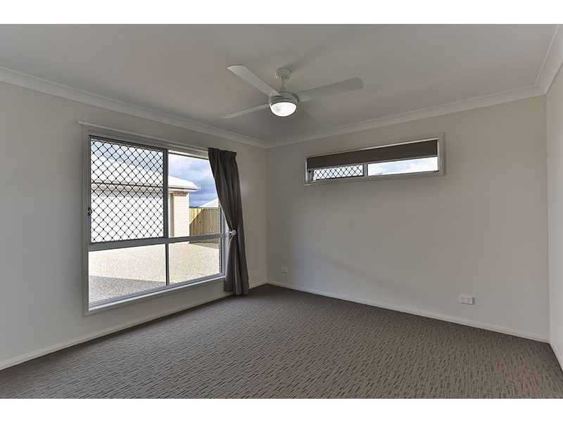 Villa 2/4 Highgrove Drive, Highfields QLD 4352