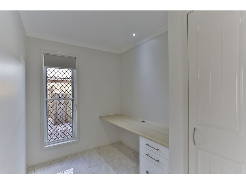 Villa 2/4 Highgrove Drive, Highfields QLD 4352