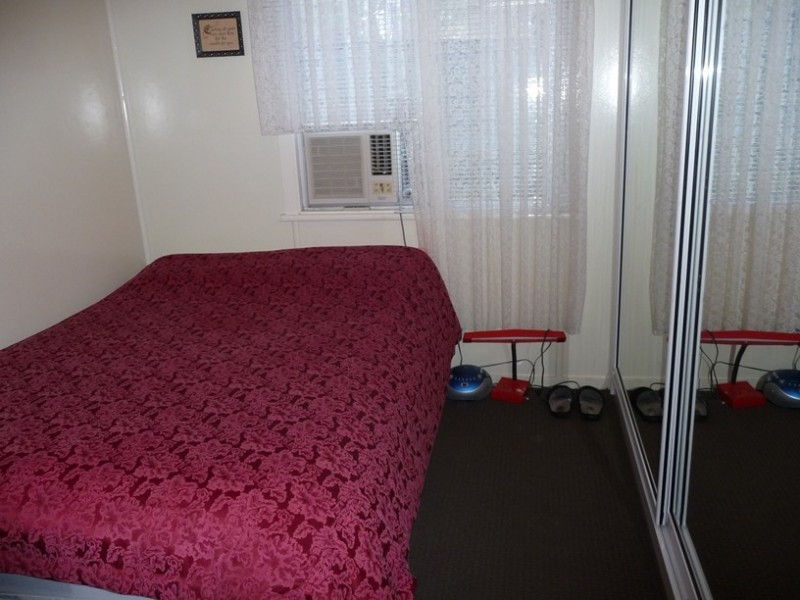 17 Llewellyn Street, Centenary Heights QLD 4350