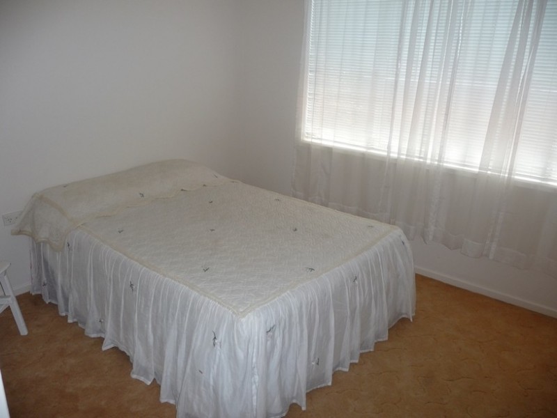 17 Llewellyn Street, Centenary Heights QLD 4350