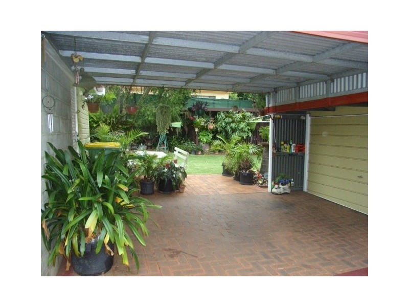 17 Llewellyn Street, Centenary Heights QLD 4350