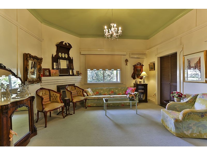 92 Tourist Road, Rangeville QLD 4350