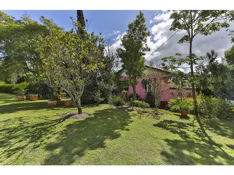 92 Tourist Road, Rangeville QLD 4350