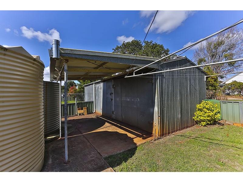 454 Alderley Street, Harristown QLD 4350