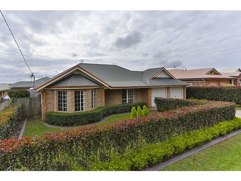 147 Spring Street, Middle Ridge QLD 4350