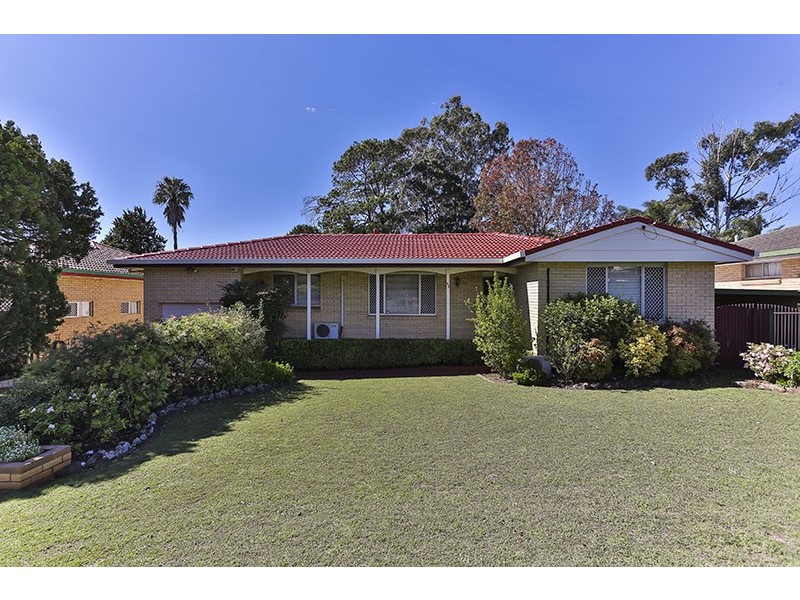 52 Skehan Street, Centenary Heights QLD 4350