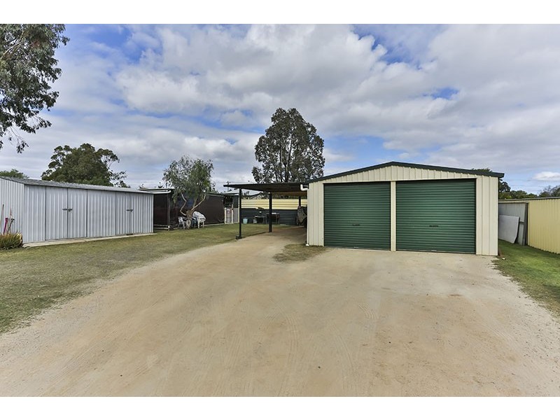 7 George Street, Cambooya QLD 4358