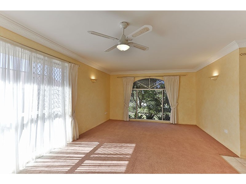 15 Buckle Court, Middle Ridge QLD 4350