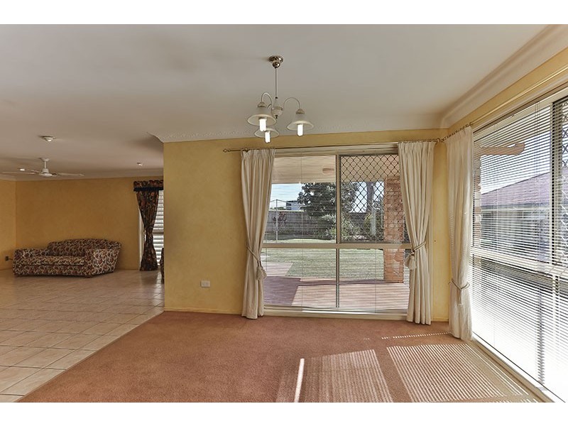 15 Buckle Court, Middle Ridge QLD 4350