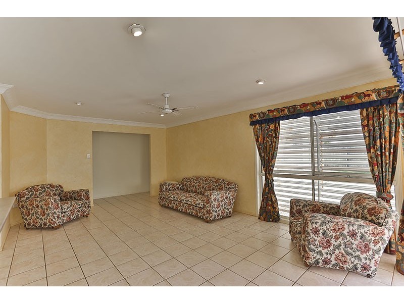 15 Buckle Court, Middle Ridge QLD 4350