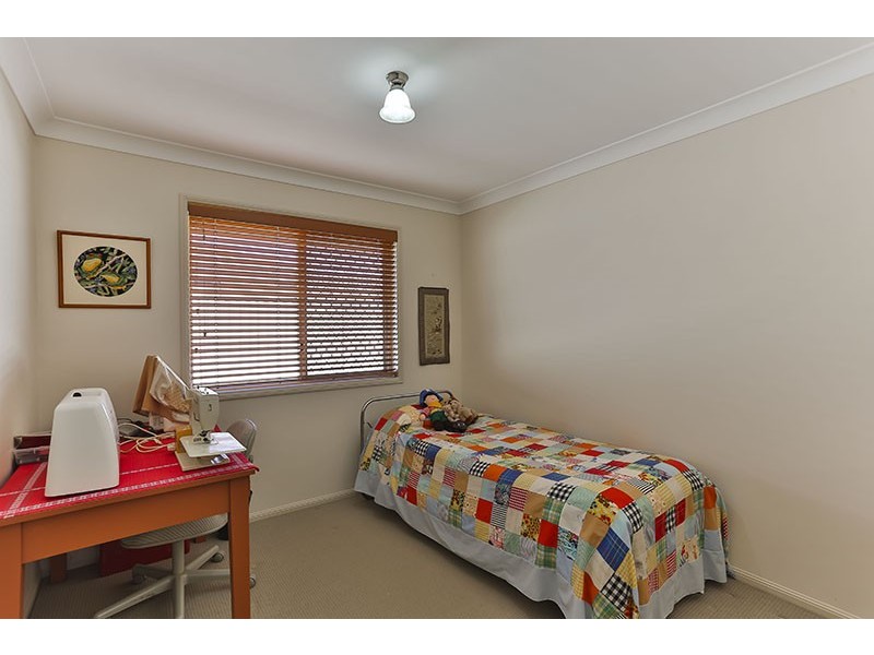 24 Sinclair Street, Wyreema QLD 4352