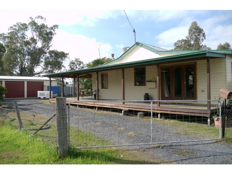 15 Daly Street, Quinalow QLD 4403