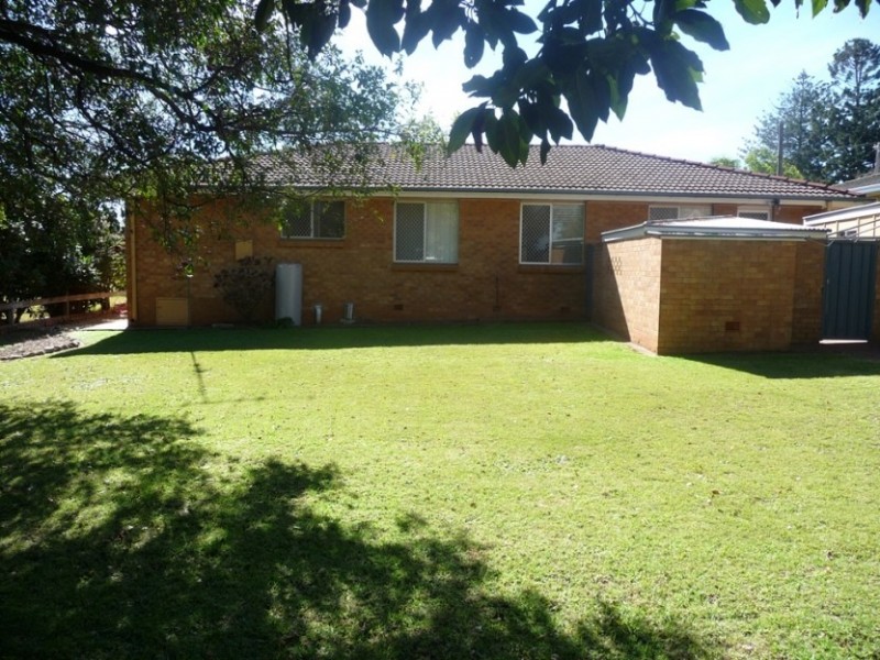 12 Cedar Street, East Toowoomba QLD 4350