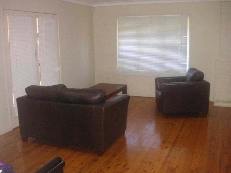 63 High Street, Rangeville QLD 4350