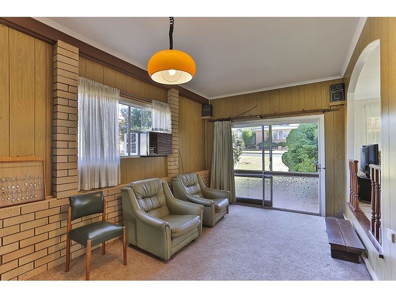 54 Skehan Street, Centenary Heights QLD 4350