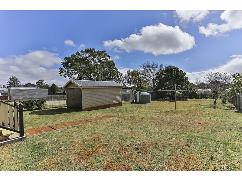 17 Dalmeny Street, Wilsonton QLD 4350