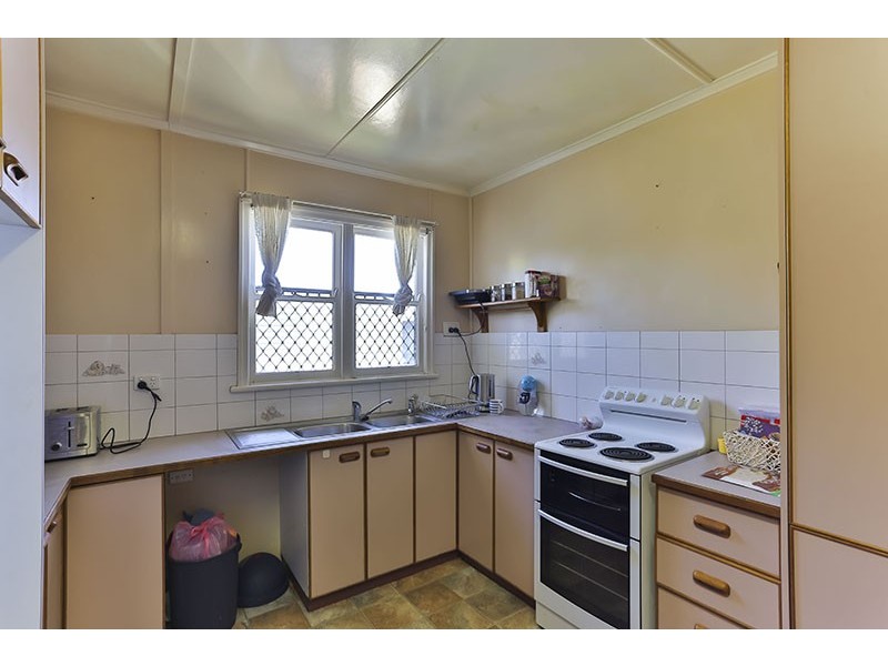 26 Stehn Street, Harristown QLD 4350