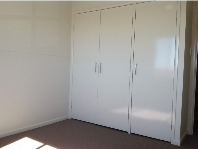 2 Harris Street, Harristown QLD 4350