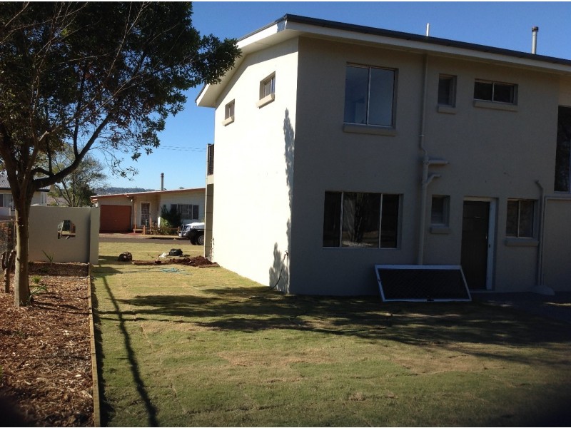 2 Harris Street, Harristown QLD 4350