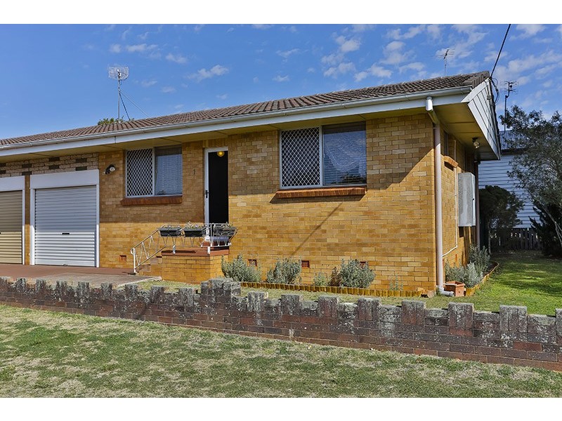 1/14 Ascot Street, Newtown QLD 4350