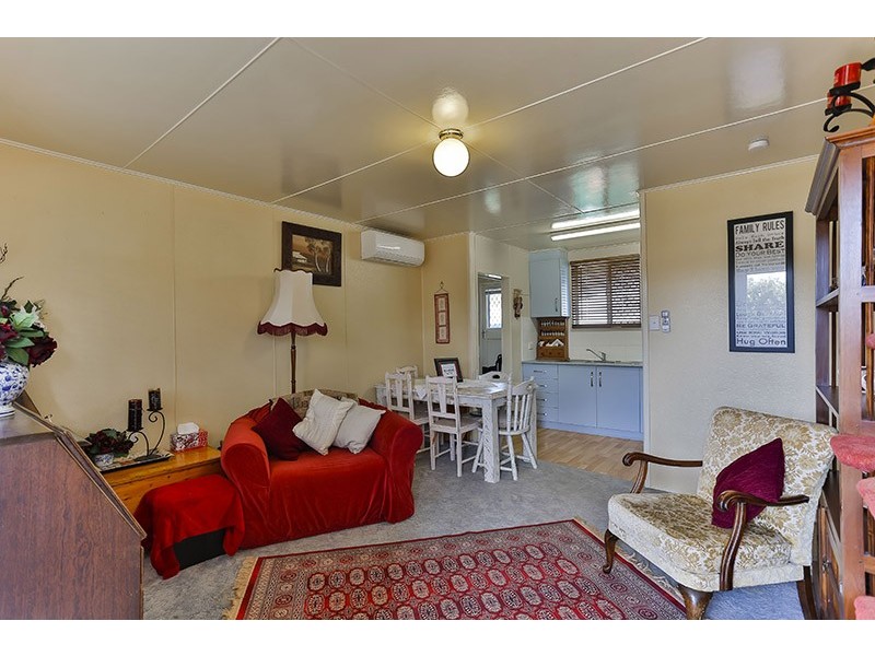 1/14 Ascot Street, Newtown QLD 4350