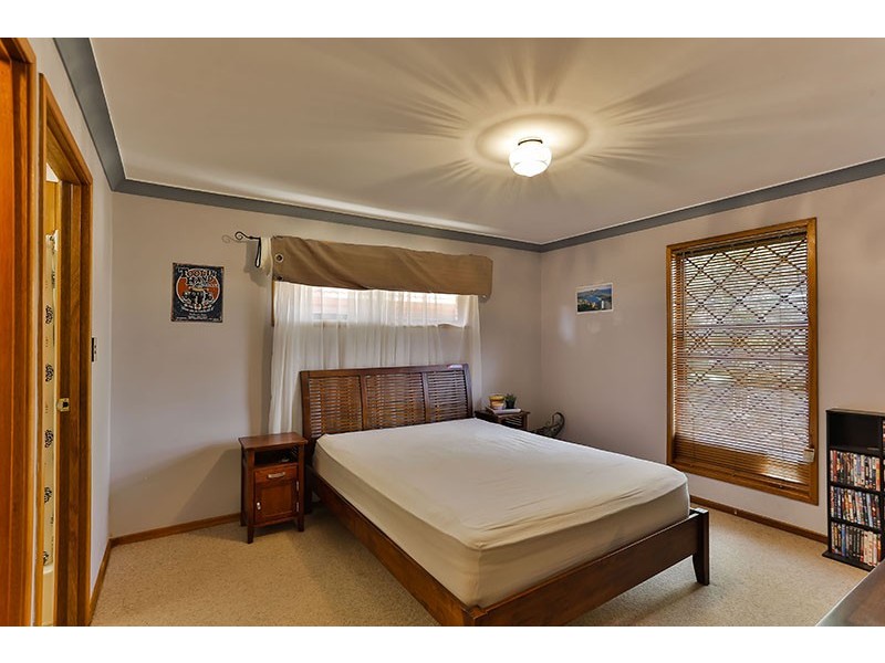 7 Amber Court, Darling Heights QLD 4350