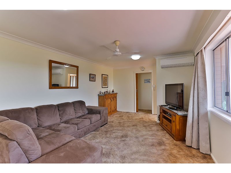 948 Ruthven Street, Kearneys Spring QLD 4350