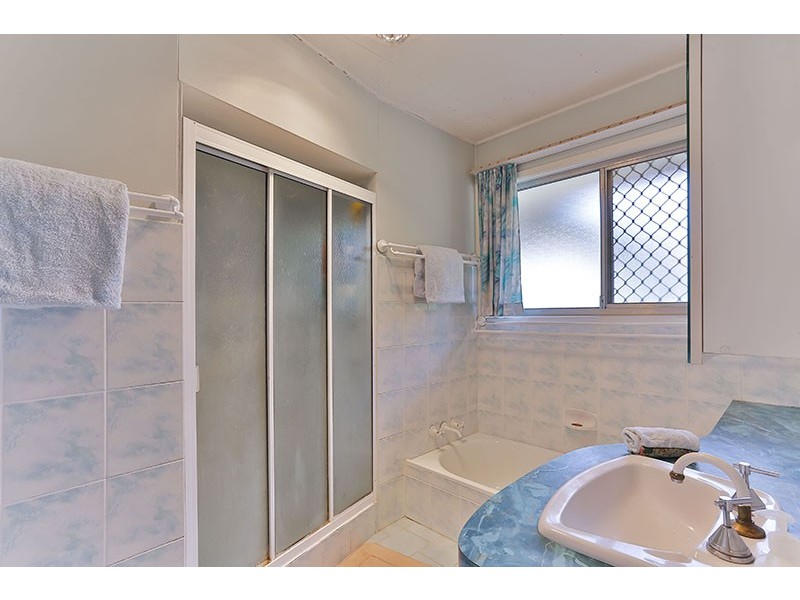 948 Ruthven Street, Kearneys Spring QLD 4350
