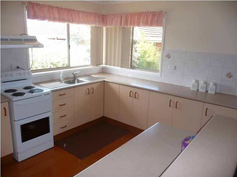 30 Blackdown Street, Harristown QLD 4350