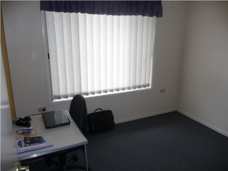 30 Blackdown Street, Harristown QLD 4350