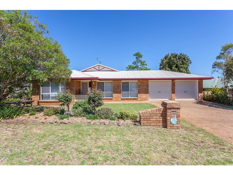 13 Lorraine Crescent, Centenary Heights QLD 4350