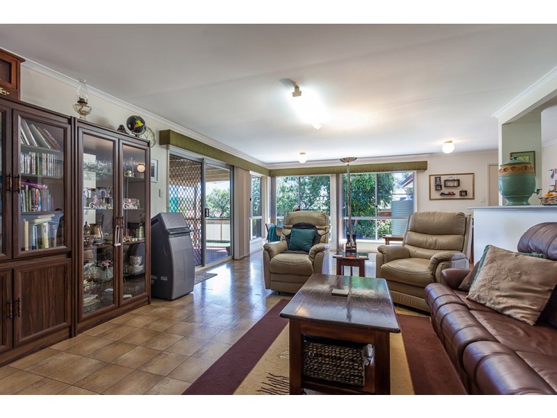 13 Lorraine Crescent, Centenary Heights QLD 4350