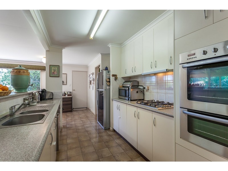 13 Lorraine Crescent, Centenary Heights QLD 4350