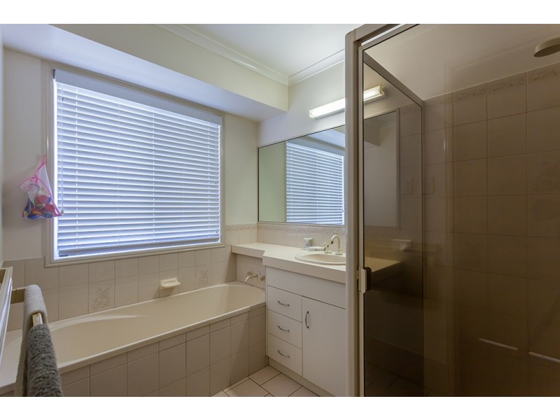 13 Lorraine Crescent, Centenary Heights QLD 4350