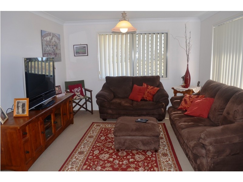 2 Smythe Drive, Highfields QLD 4352