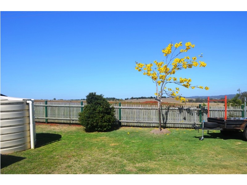 2 Smythe Drive, Highfields QLD 4352