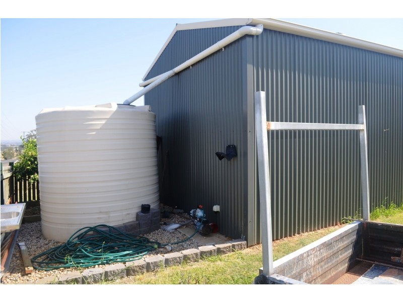2 Smythe Drive, Highfields QLD 4352
