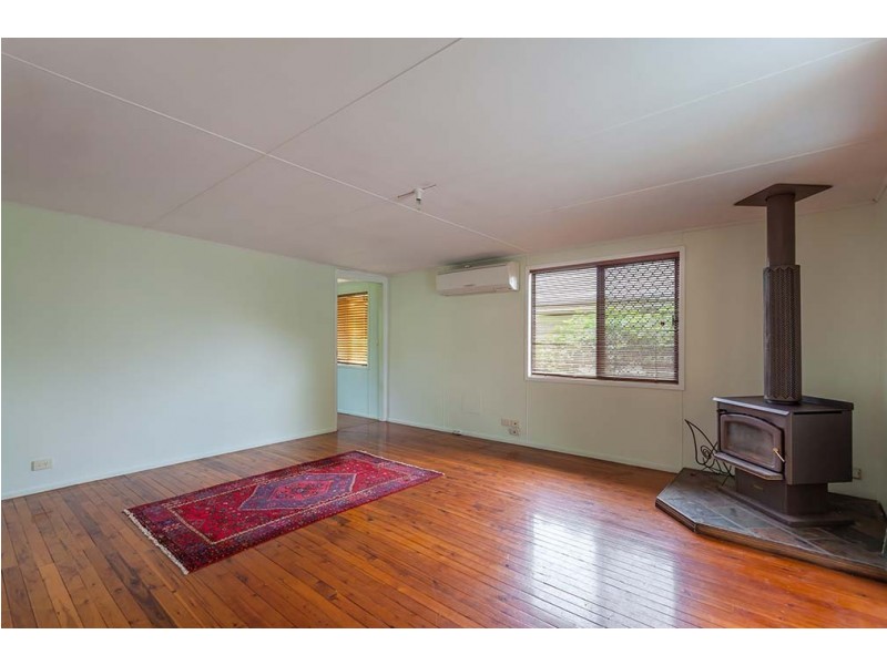 5 Collins Street, Mount Lofty QLD 4350